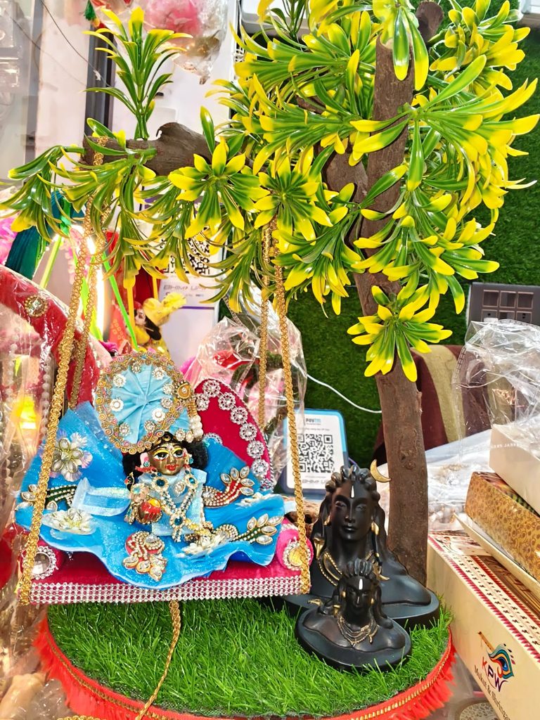 Laddu Gopal 768x1024 1